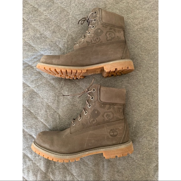 Timberland Women’s 6-inch Premium Waterproof Boot - Picture 3 of 6